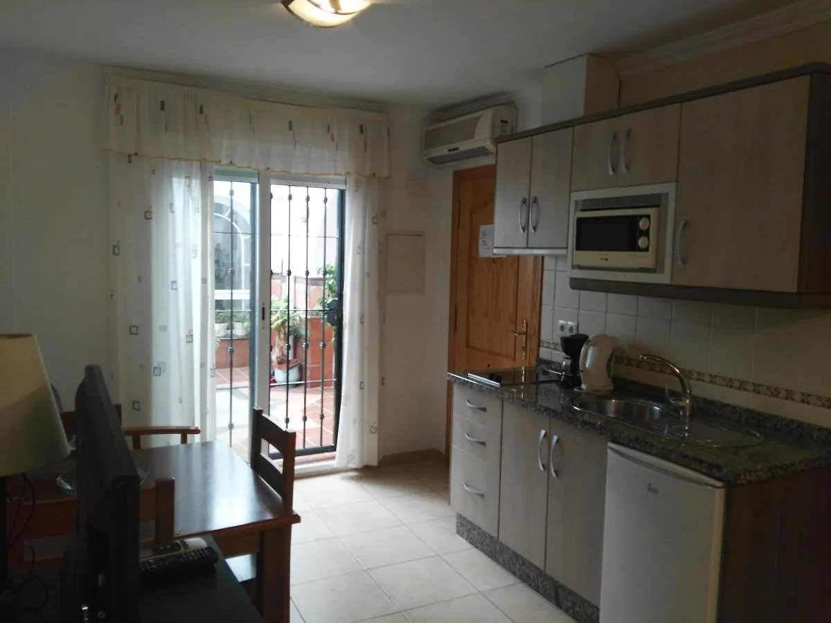 Apartamentos El Barrio نيرخا 0*,