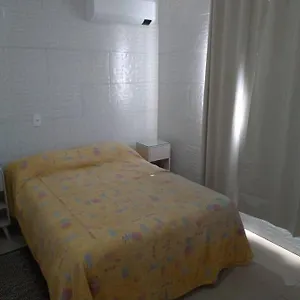 Casa Agradável Em Camboriú Com Estacionamento No Pátio , Camboriu Brasil