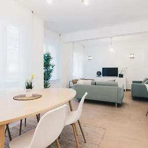 amalur-apartment-by-people-rentals.bilbaohotelsspain.com/