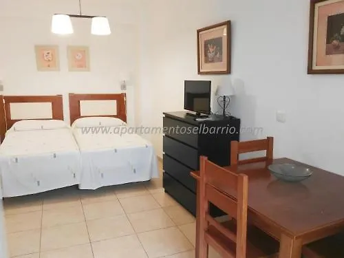נרחה Apartamentos El Barrio