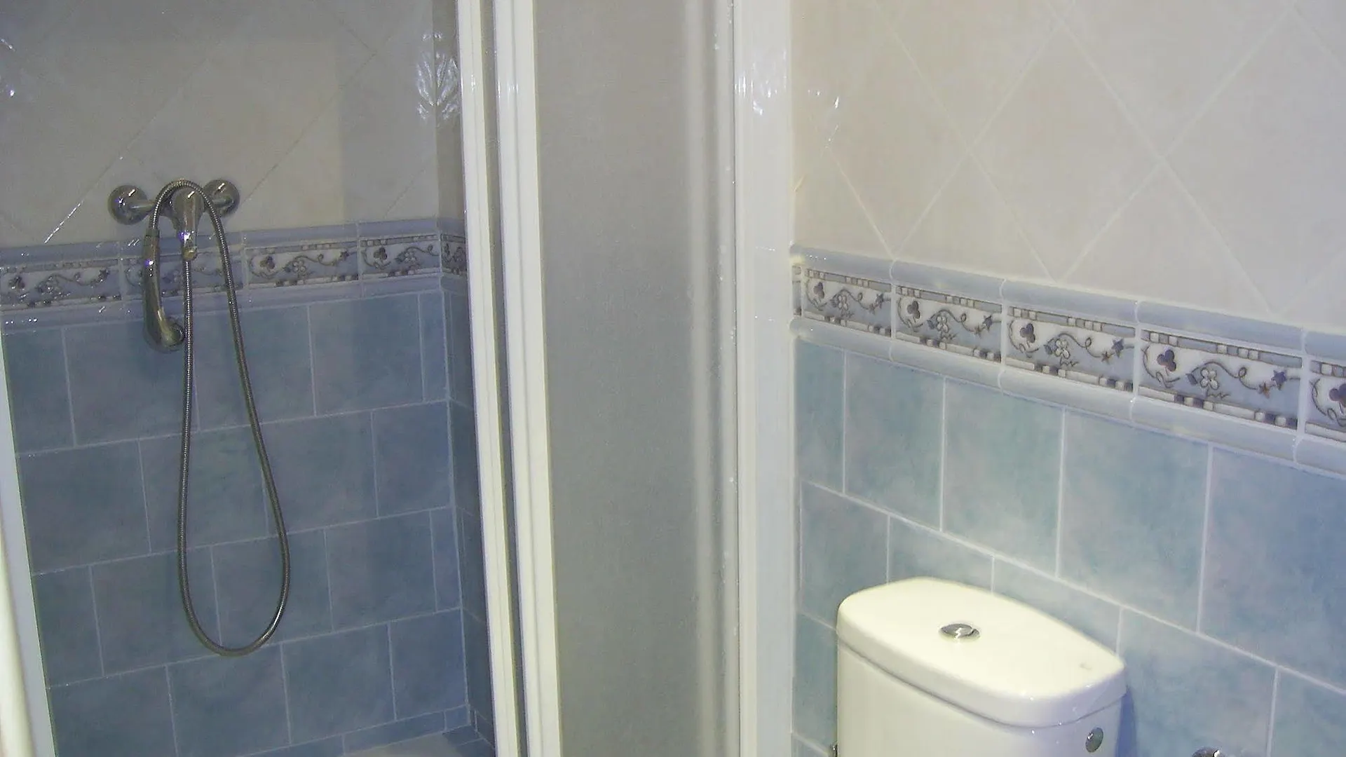 דירה נרחה Apartamentos El Barrio