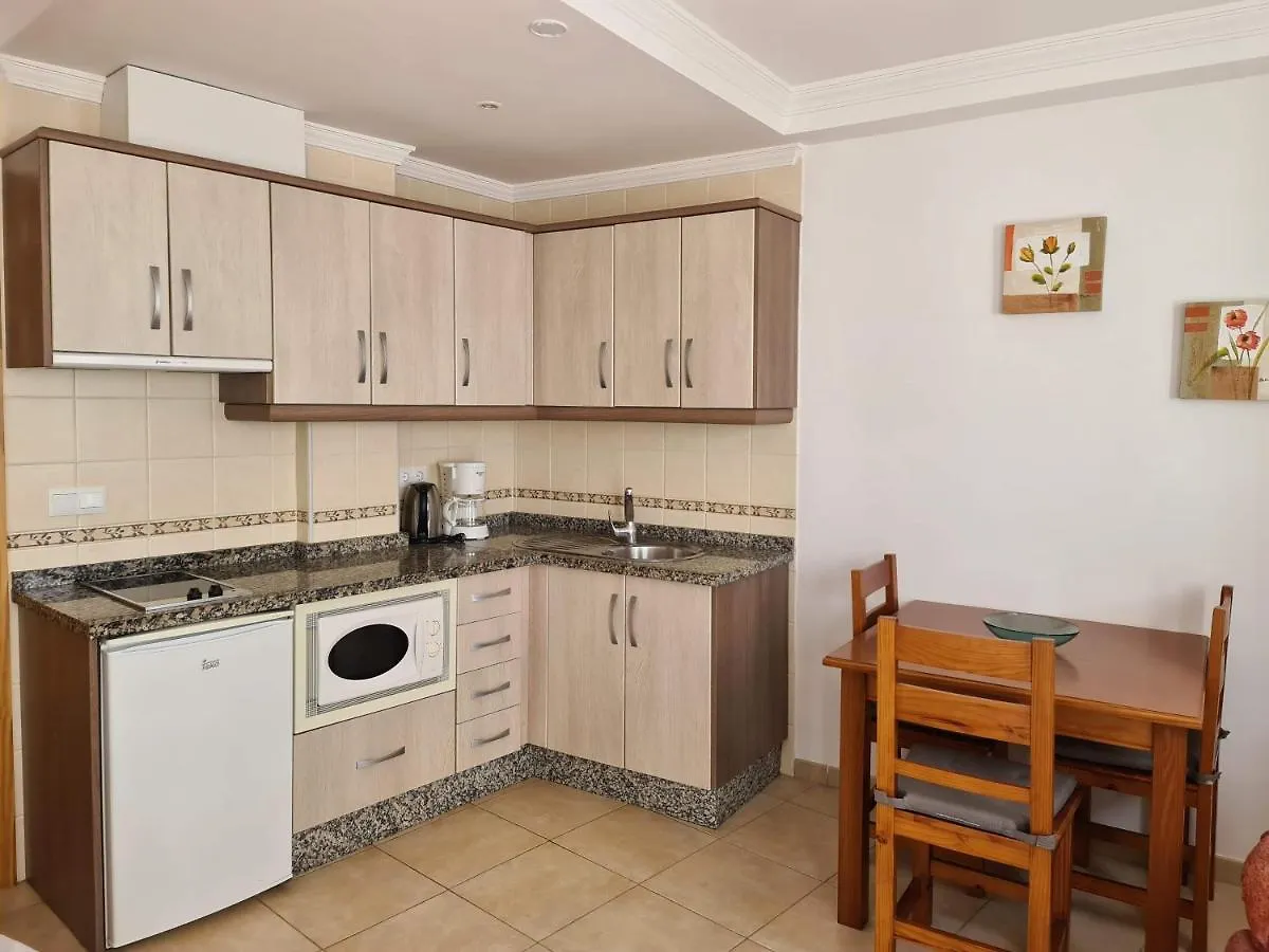 נרחה Apartamentos El Barrio 0*,  ספרד